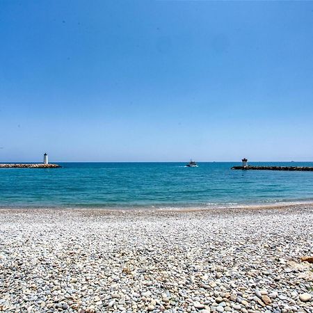 Apartament Loft Marina Direct Plage Villeneuve-Loubet Zewnętrze zdjęcie